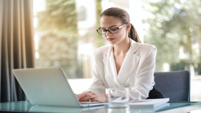 Maximizando a Gestão Empresarial: Compreendendo e Aplicando as Quatro Funções Administrativas