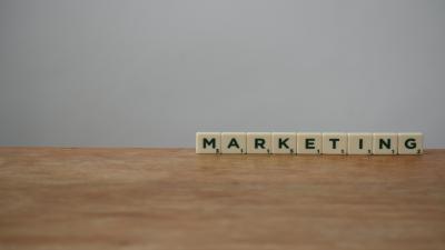 Maximizando o Potencial: Estratégias Eficientes para Definir e Gerenciar Fee Mensal em Agências de Marketing